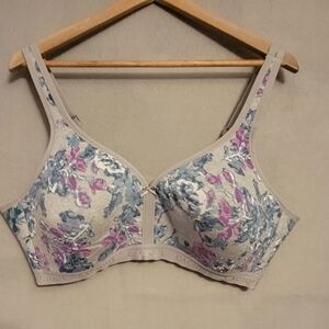 Cacique Floral Print Bra - Cream and Purple. Size 46D